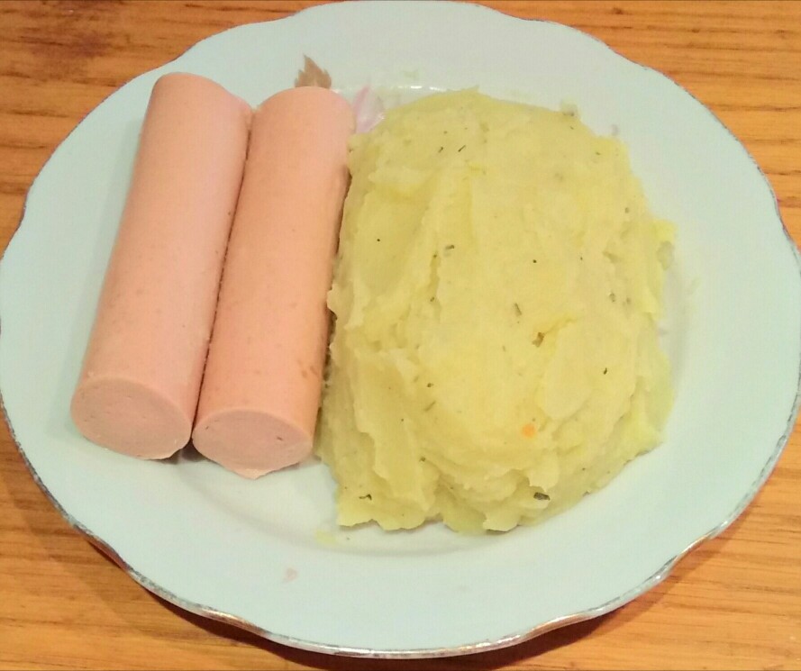 Картофельное пюре с сосисками - рецепт автора Инна Гришина