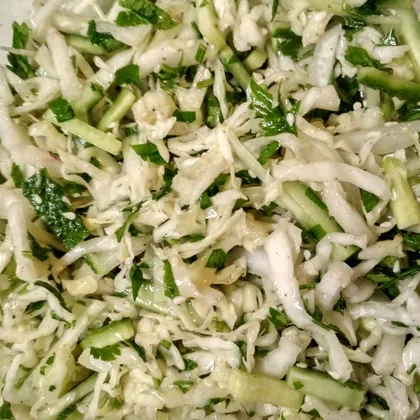 Витаминный салат зелёный
