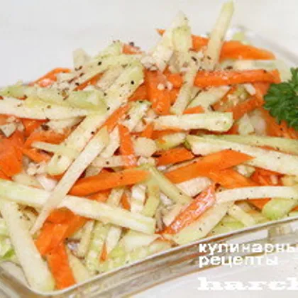 Салат из зеленой редьки с морковью и сельдереем