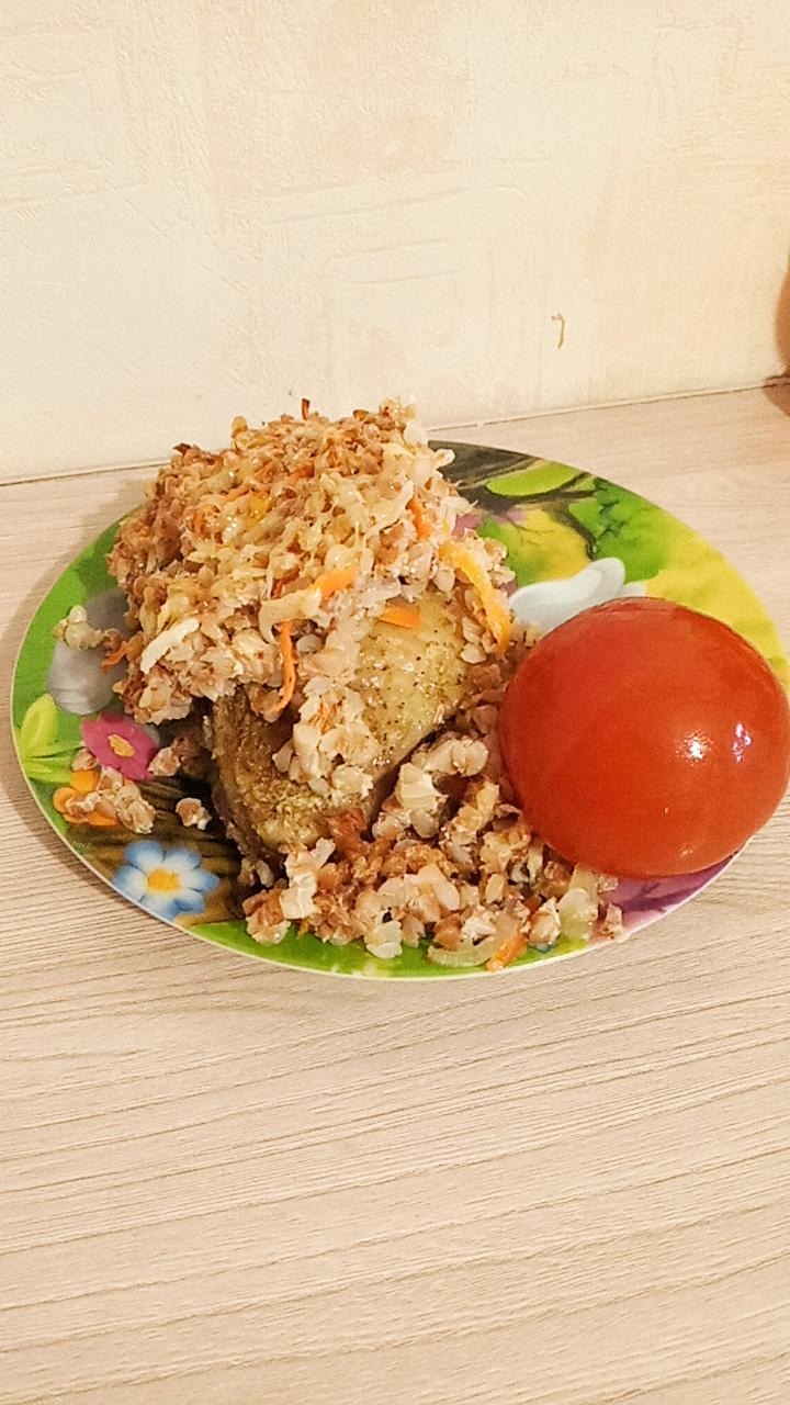 Запеканка из гречки с курицей, грибами и сыром - Лайфхакер