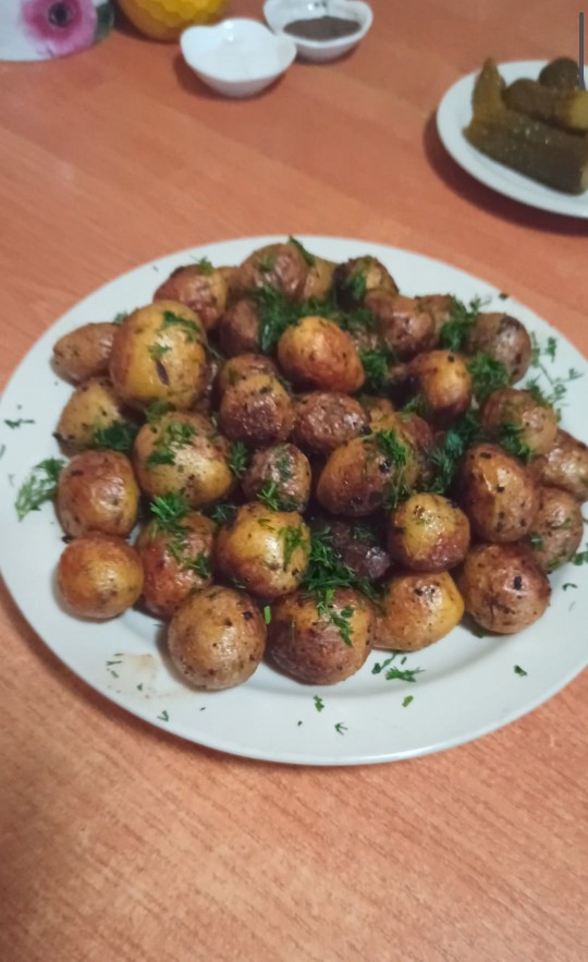 Жареный молодой картофель