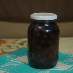 Вишня маринованная