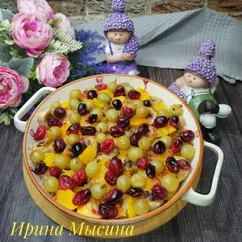 Полезный десерт из запечённых ягод и фруктов 