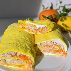 Рулет из лаваша с начинкой из моркови по-корейски и копчёной курочкой!