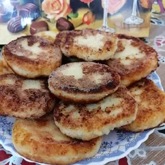 Сырники аппетитные с хрустящей корочкой