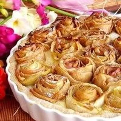Красивый и вкусный яблочный пирог с розочками