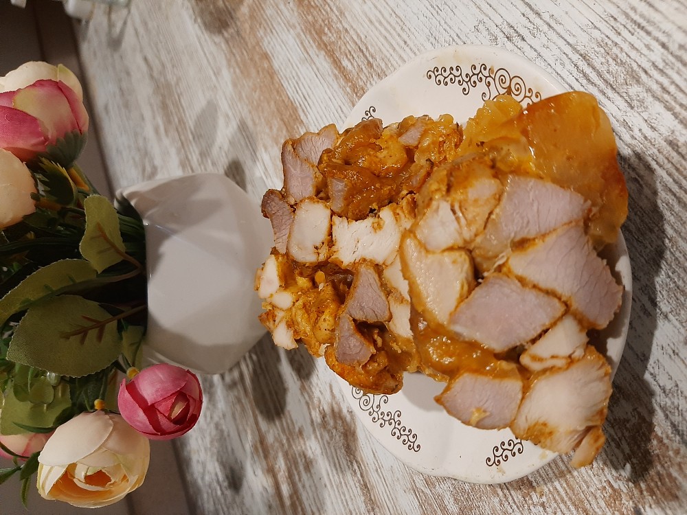 Мясной рулет из свинины,курицы и сыра