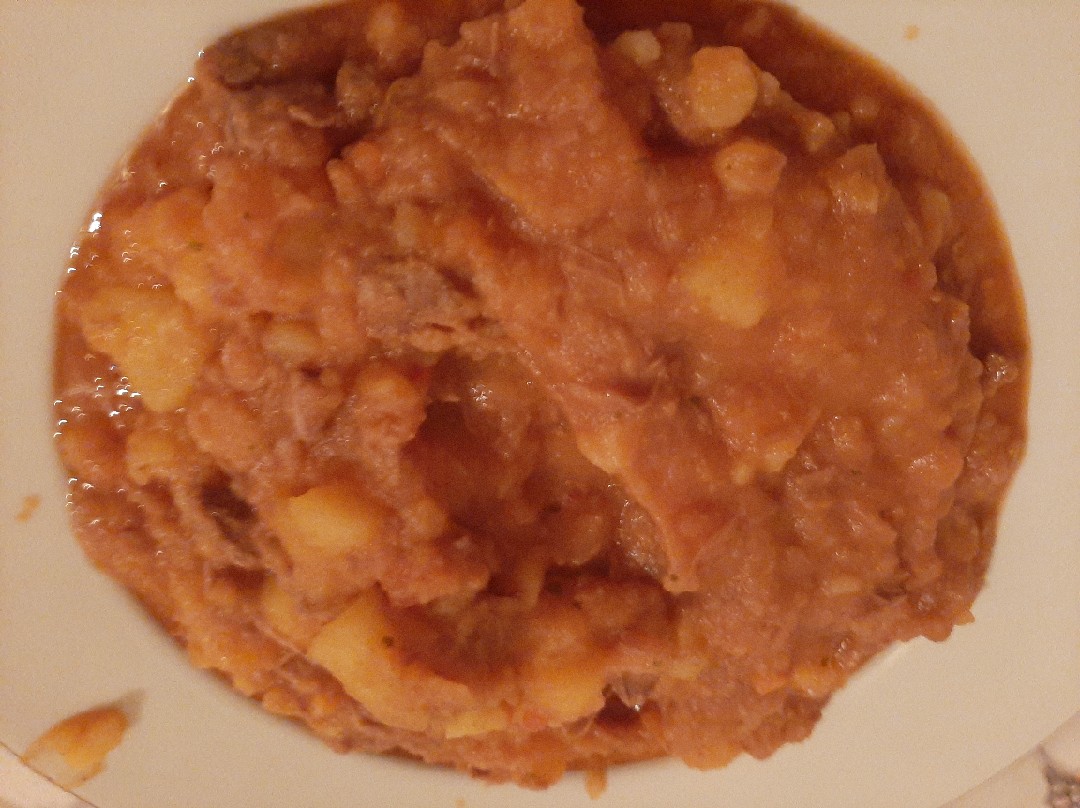 Мясное рагу с картофелем )