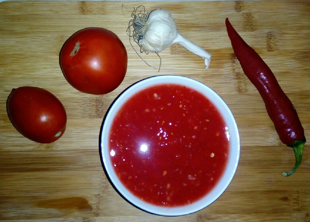 Соус из томатов и чеснока