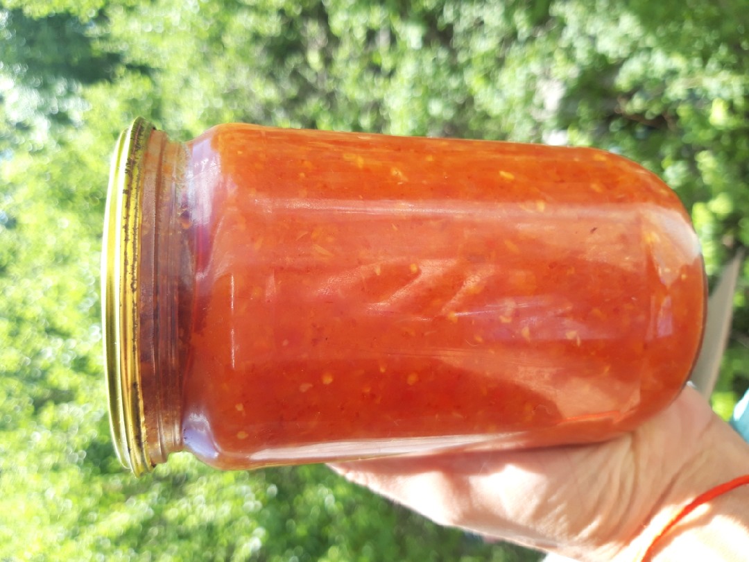 Маринованый перец в томатном соусе