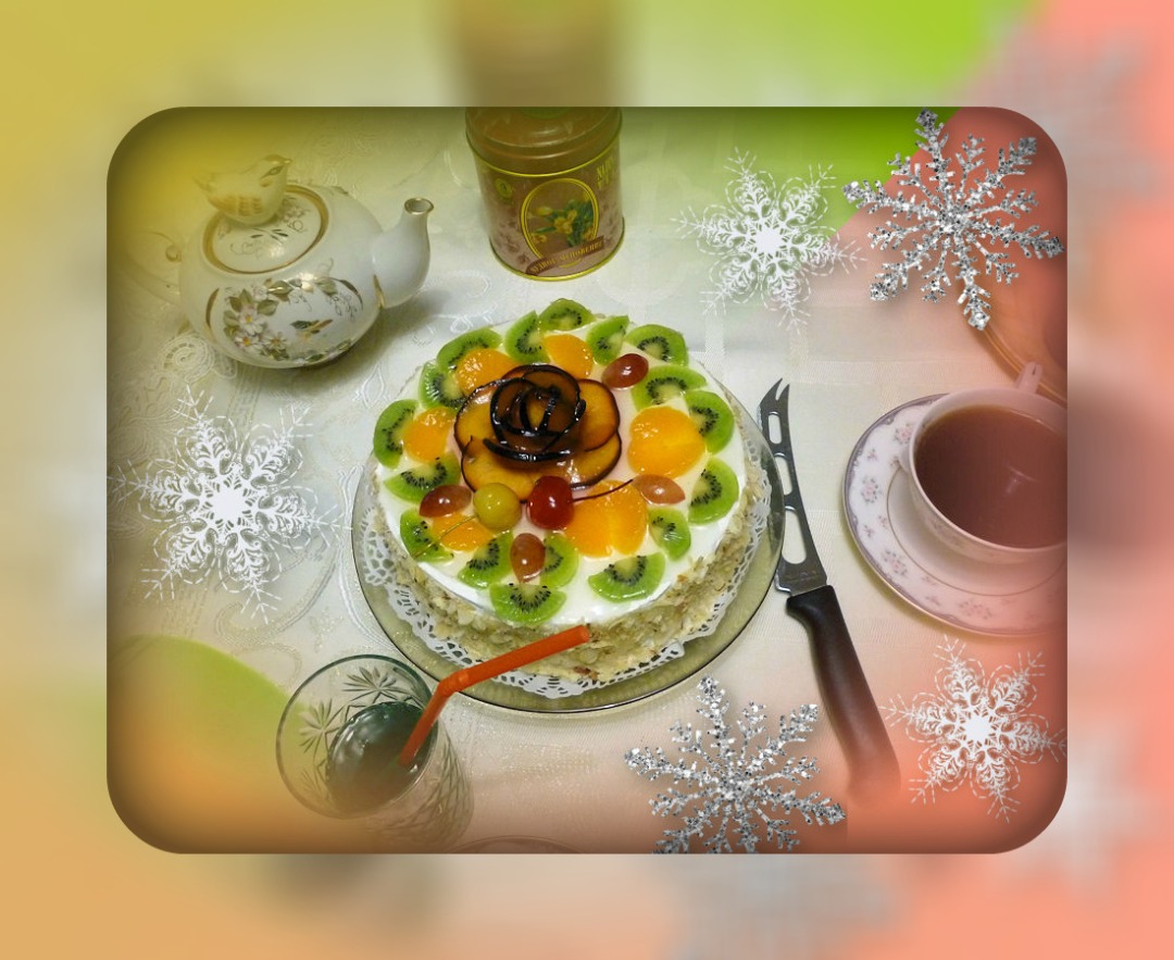 Фруктово-желейный торт с сезонными фруктами