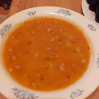 Суп гороховый с колбасами