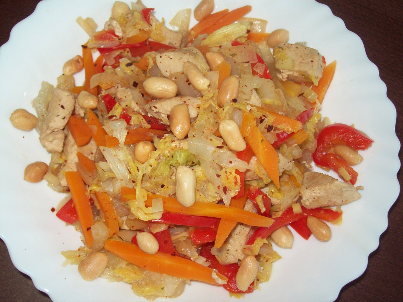 *Курочка с пекинской капустой*