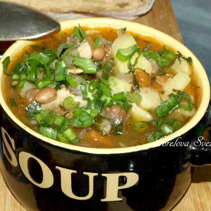 Овощной суп с фасолью и грибами