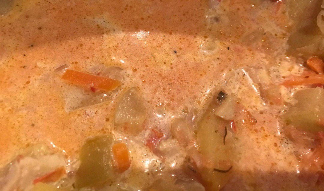 Картофельно-томатный суп