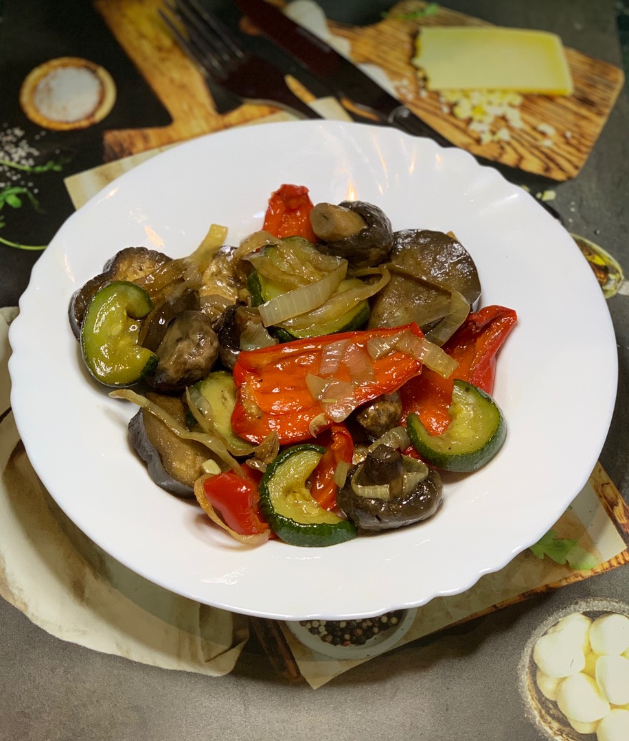 Запечённые овощи в маринаде