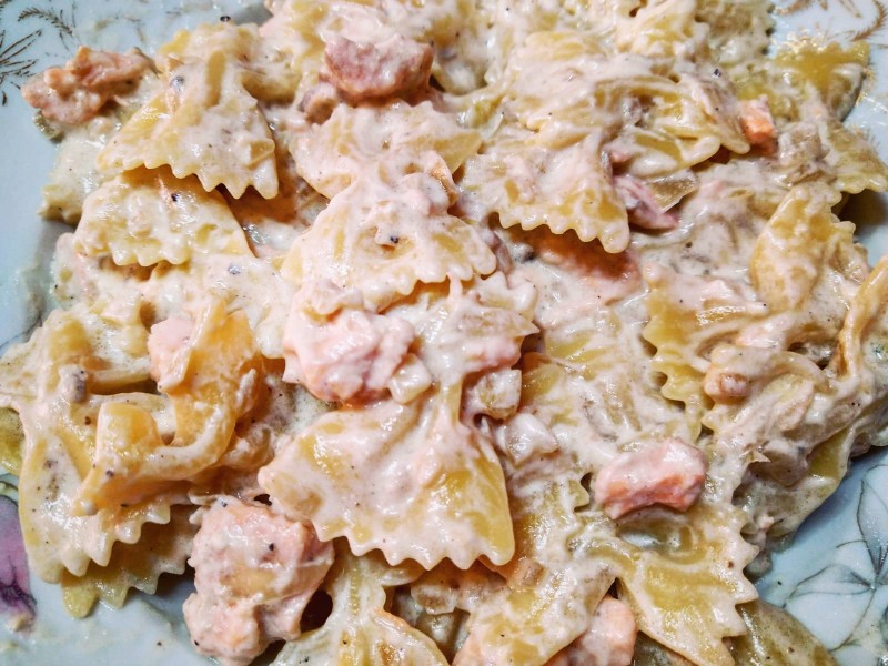 Farfalle al salmone