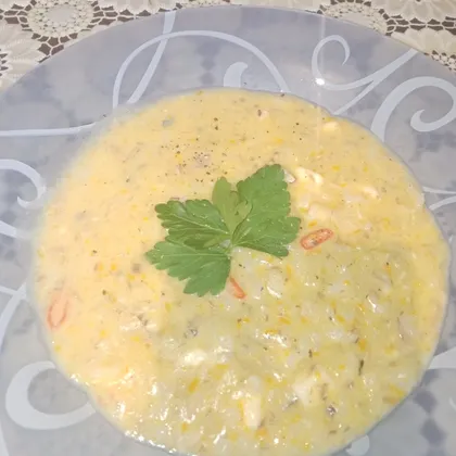 Сливочный суп с консервированной сайрой и плавленым сыром