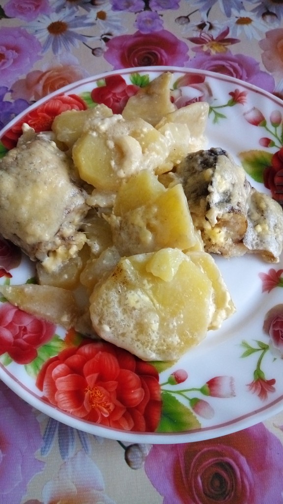 Минтай с картофелем