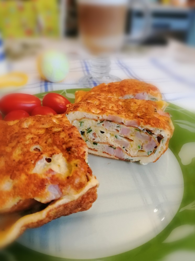 Яичный рулет к завтраку