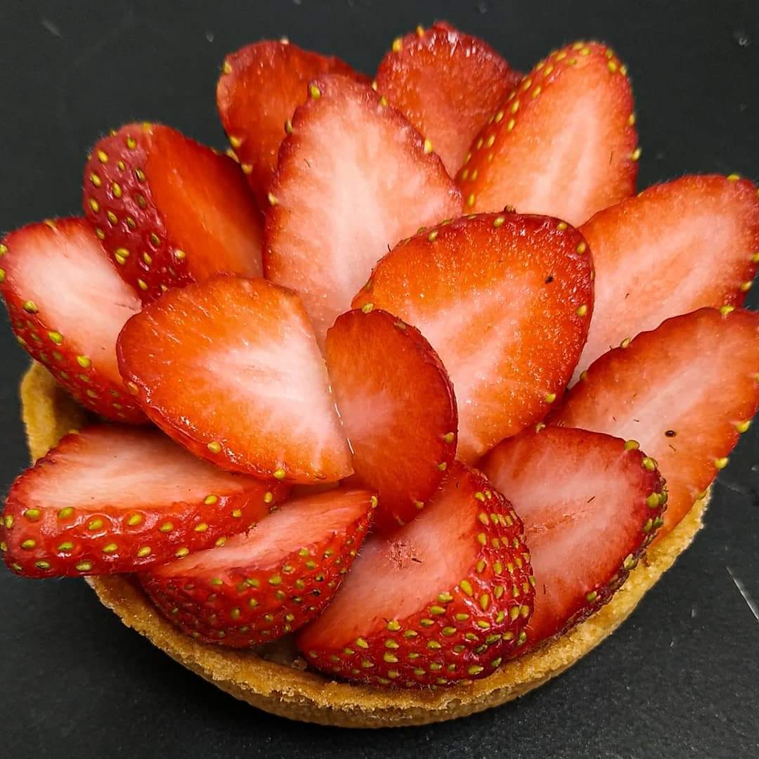 Тарталетка с клубникой