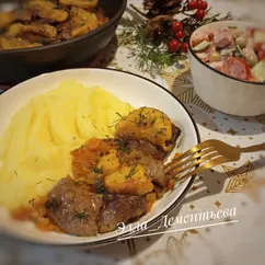 Куриная печень с хурмой на новогодний стол 2026