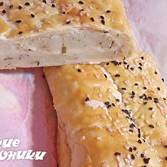 Рулет из готового слоёного теста с картофельной начинкой