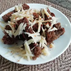 Чесночные гренки с сыром