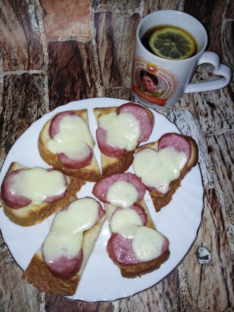 Горячие бутерброды на сковороде 🥪 рецепт с фото пошаговый от Ирина Мысина  ✈ Амбассадор - Овкусе.ру