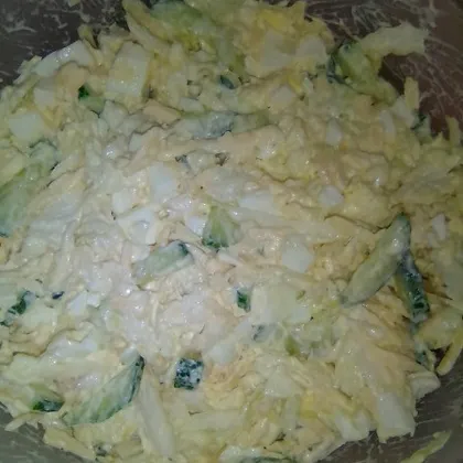 Салат с пекинской капустой и сыром