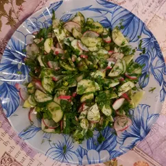 Салат из редиски и огурцов🍽🥒🥗