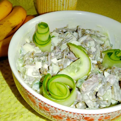 Салат с маринованной стручковой фасолью