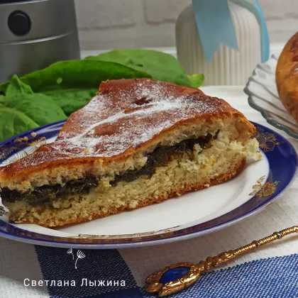 Сдобный пирог с щавелем