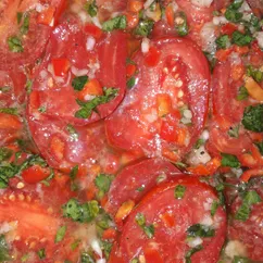 Закуска из помидор с чесноком и зеленью🍅