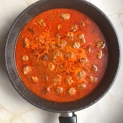 Фрикадельки в томатном соусе
