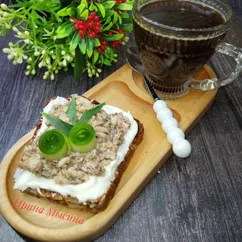 Бутерброды с рыбными консервами