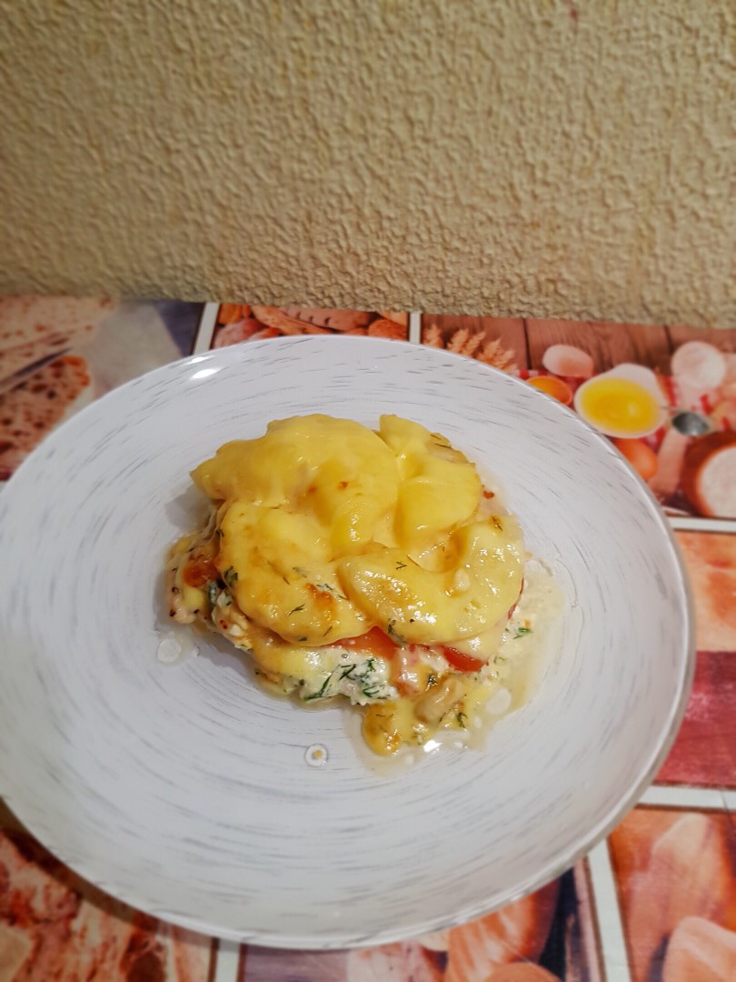 Куриная грудка с творожной начинкой и ананасами