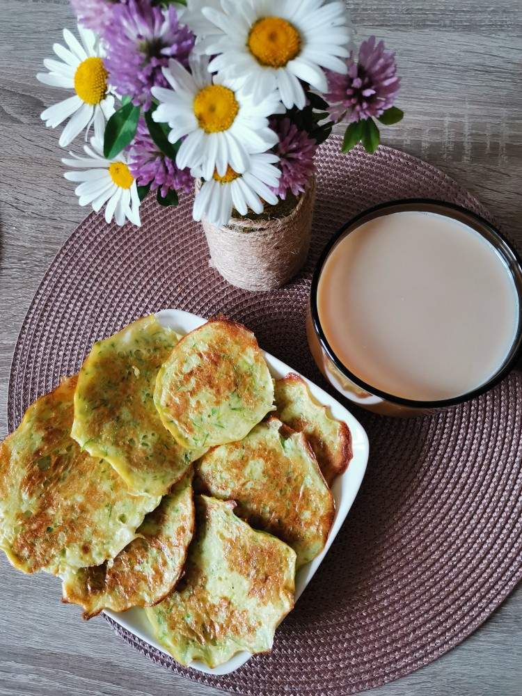 Кабачковые оладьи в духовке