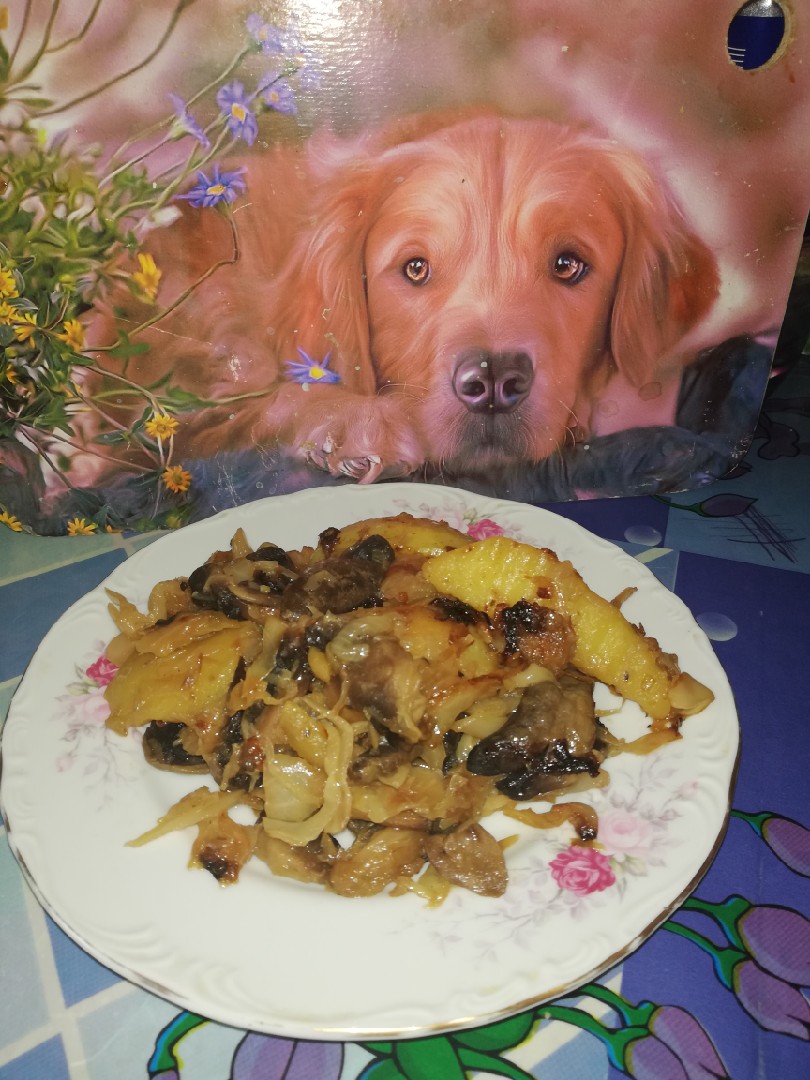 Капуста с картофелем и грибами