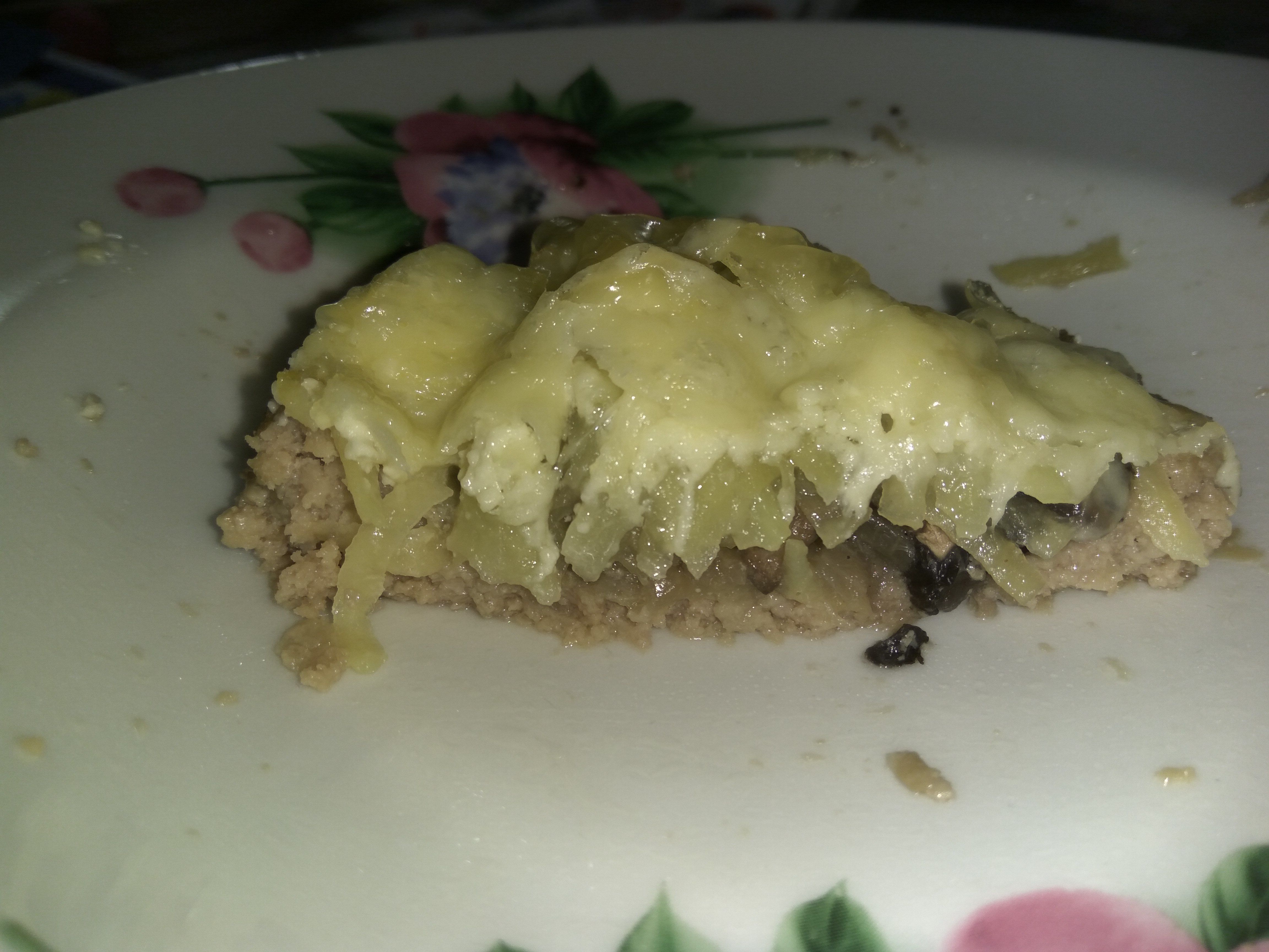 Котлеты с грибами, запечённые под сыром в духовке