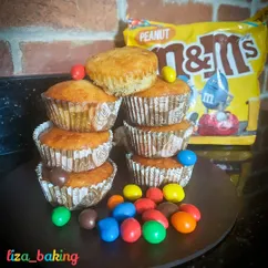 Ванильные маффины с конфетами m&m's