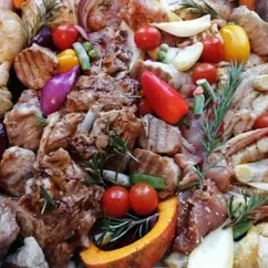 Мясное ассорти. 🦃🐔🐷🐮🐑🍅🧅🌶️