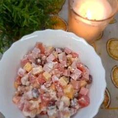 Салат с ветчиной и фасолью