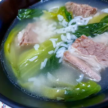 Говяжий суп с жасминовым рисом и бок-чой