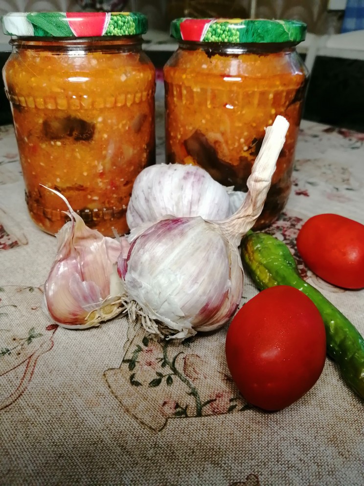 Баклажаны в аджике