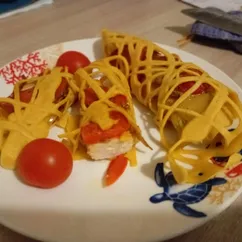 Куриный шашлык в кружевном блинчике