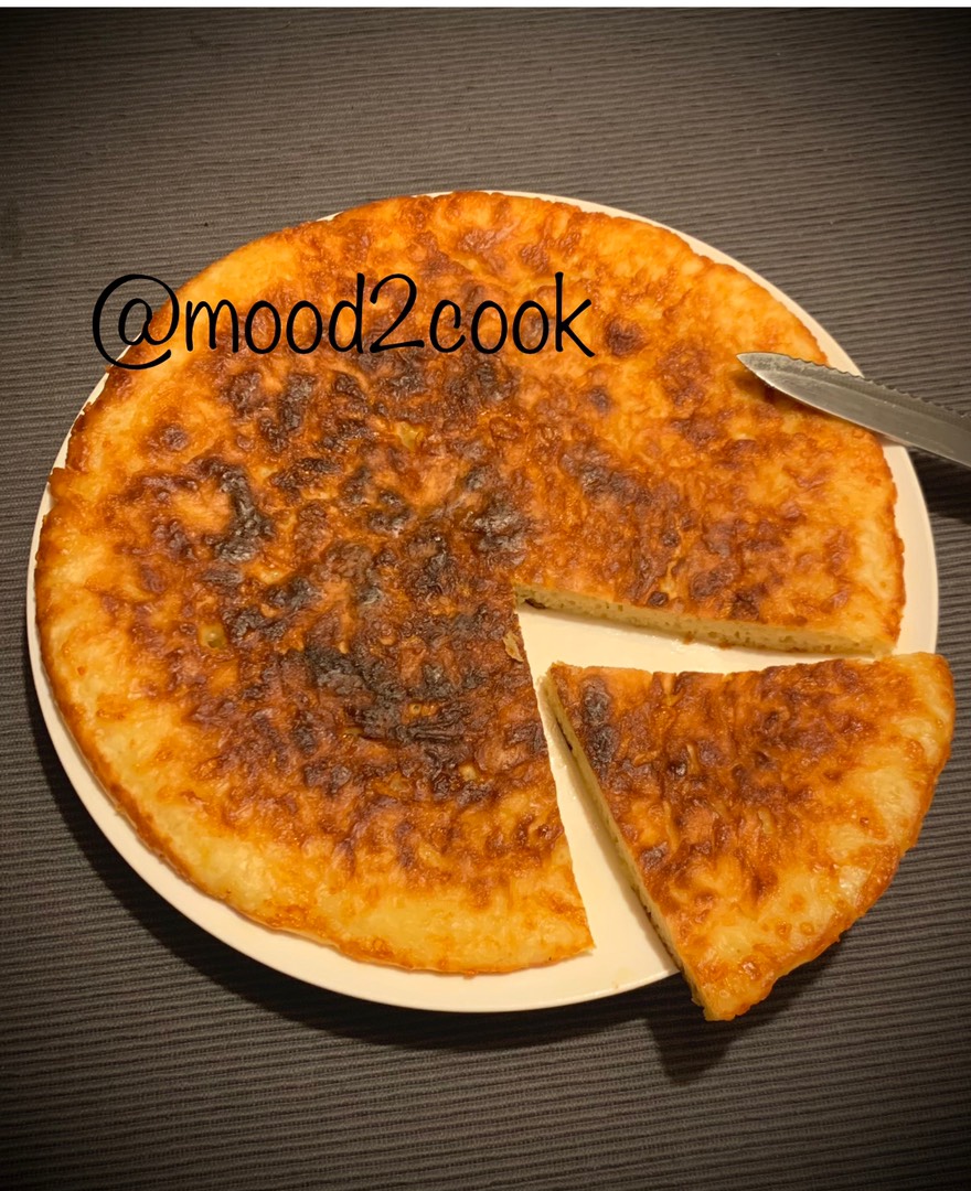 Сырная лепёшка а-ля ленивый хачапури на сковороде