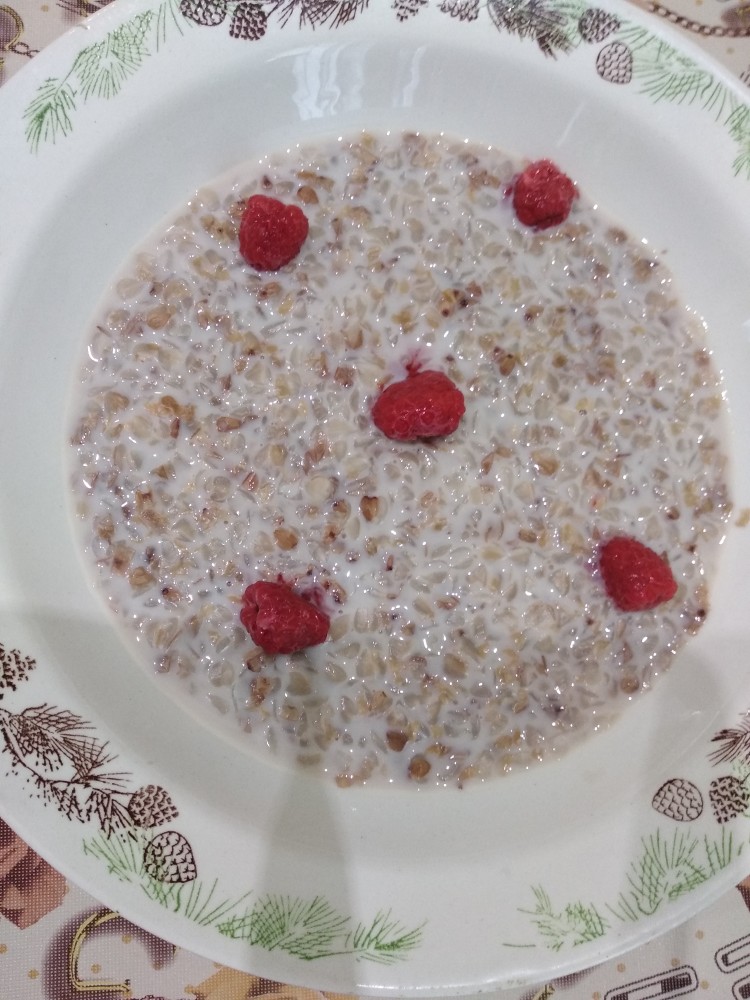 Молочная каша гречневая