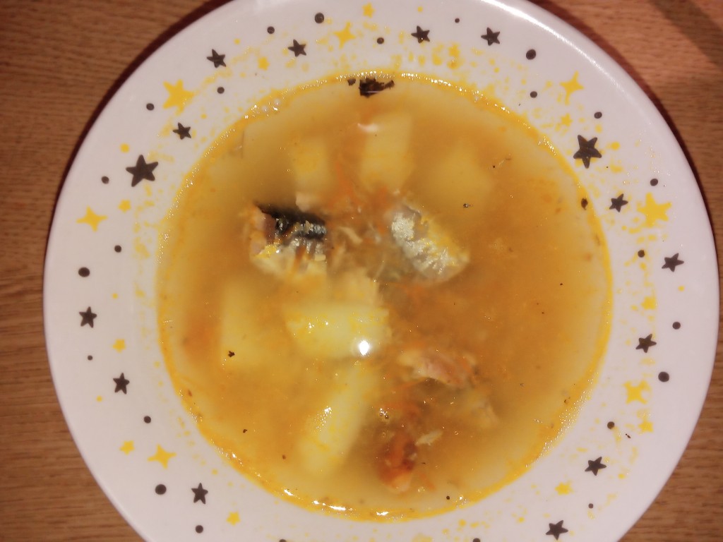 Лёгкий суп с сайрой