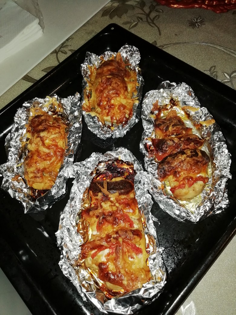 Куриное филе - гармошка и рулет с грибами и сыром